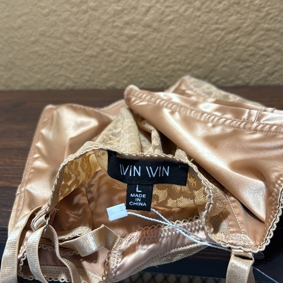 LUXELIFE SATIN NUDE BUSTIER . Size Large - Picture 9 of 9